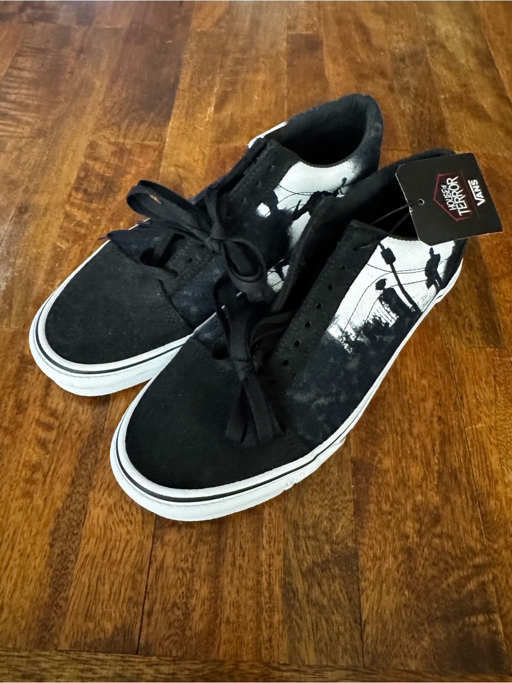 Vans House of Terror / Horror / The Exorcist Size Mens 9 / Womens 10.5